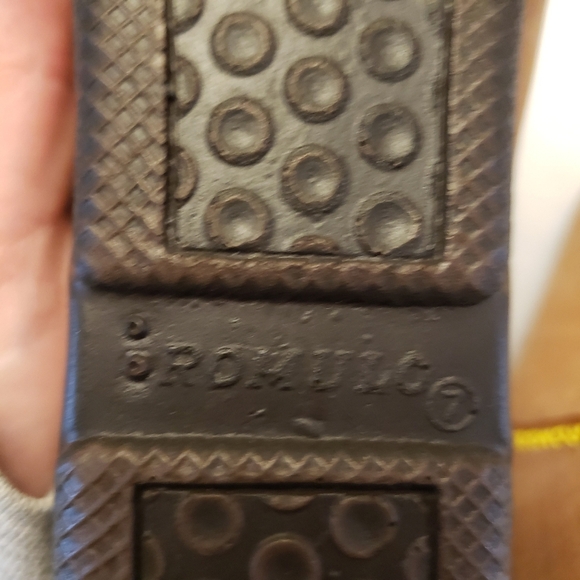 ROMULO Tan Leather Slip On Loafers - Picture 7 of 11